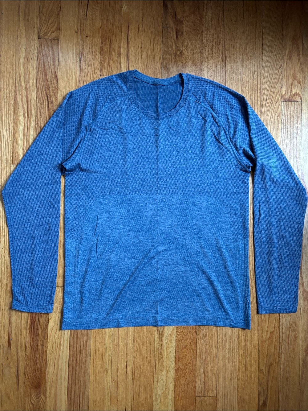 Lululemon Blue Long Sleeve Metal Vent Shirt Medium